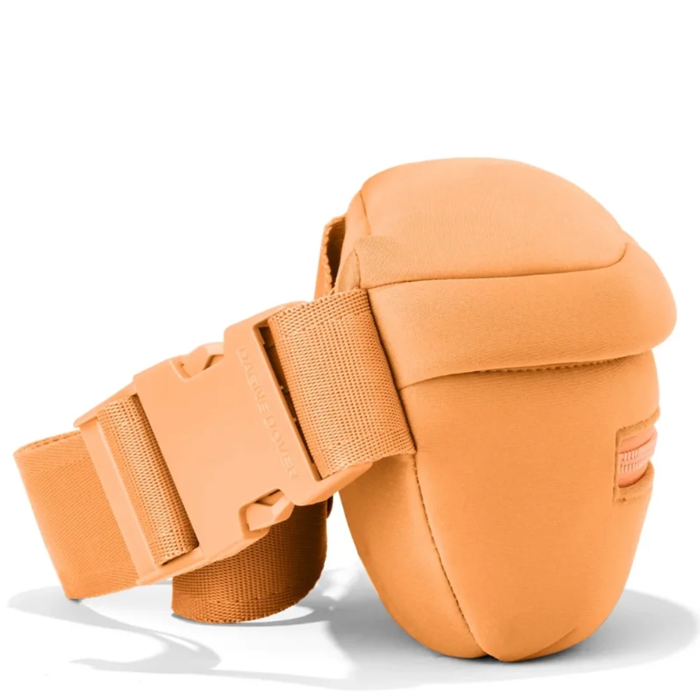 NWT Dagne Dover Ace Fanny Pack in Tangerine Dream - Picture 4 of 4